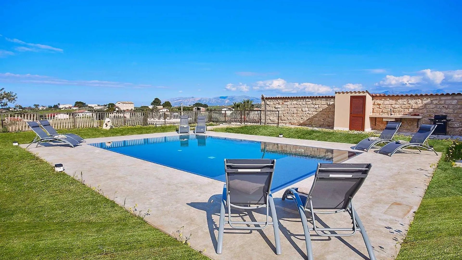 Villa Al-Kurum Alcamo Marina 0*,  Olaszország